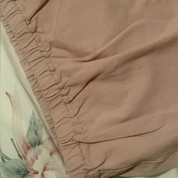 ARITZIA wilfred blush pink crop top - Picture 3 of 5